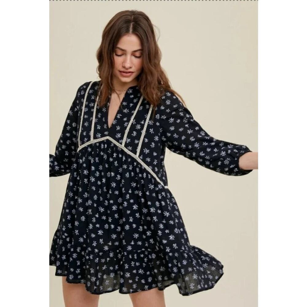 Zara Womens Floral Crochet Trimmed Boho Mini Dress in Black 100% Cotton Size M